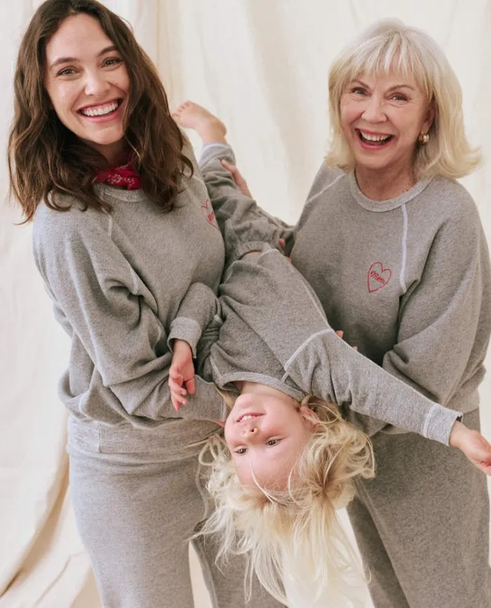 Tops Women039s The Great The Mom Embroidered College Sweatshirt Varsity Grey With Red Tops Women039s The Great The Mom Embroidered College Sweatshirt Varsity Grey With Red