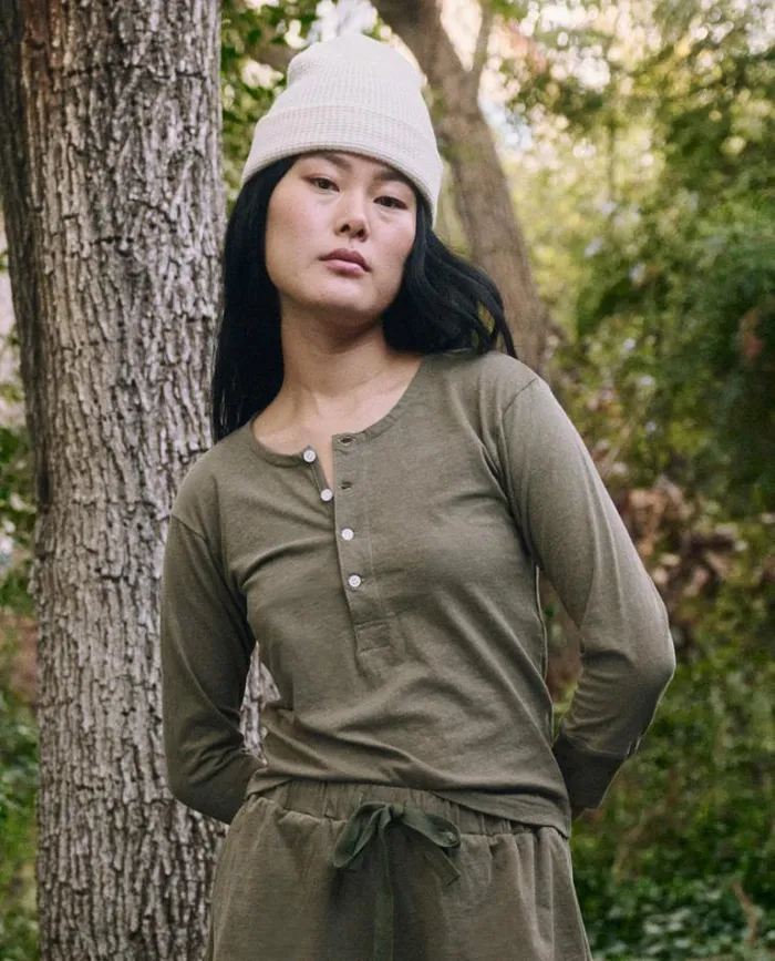 Tops Women039s The Great The Plunge Henley Faded Army