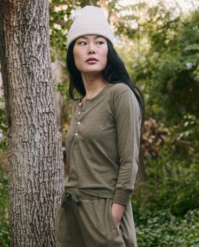 Tops Women039s The Great The Plunge Henley Faded Army