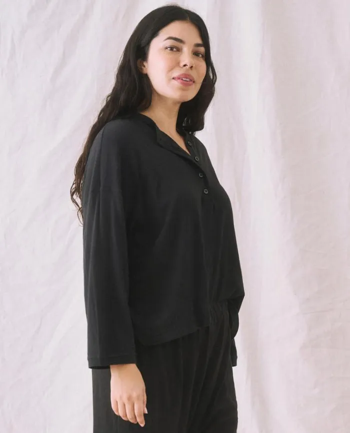 Tops Women039s The Great The Shrunken Henley Almost Black