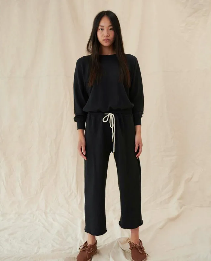 Tops Women039s The Great The Shrunken Sweatshirt Almost Black