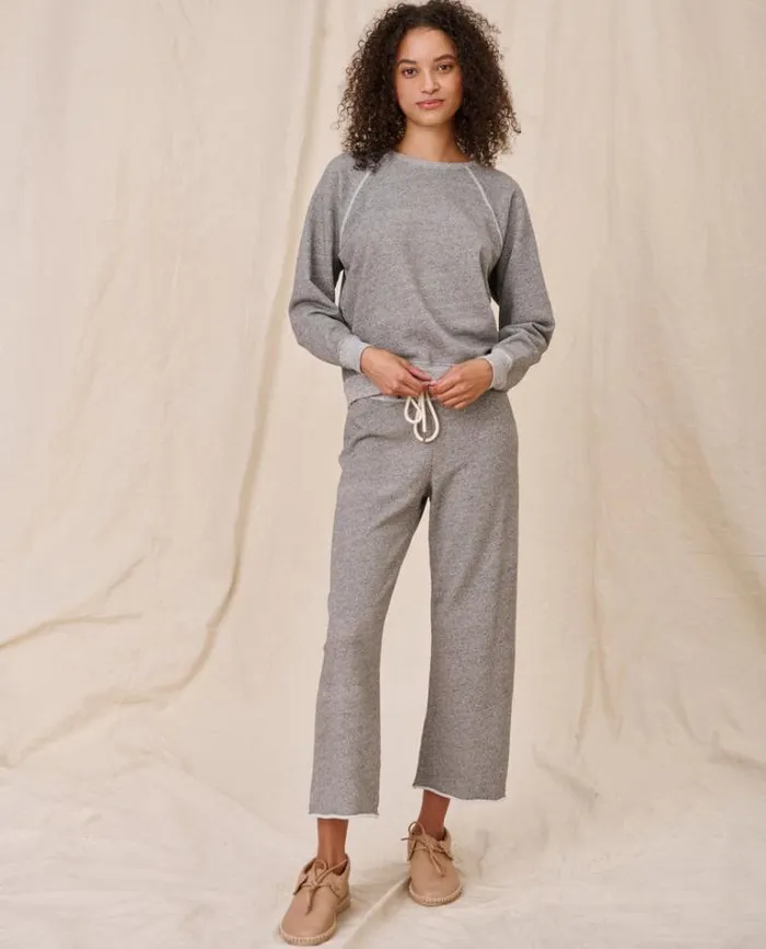 Tops Women039s The Great The Shrunken Sweatshirt Varsity Grey