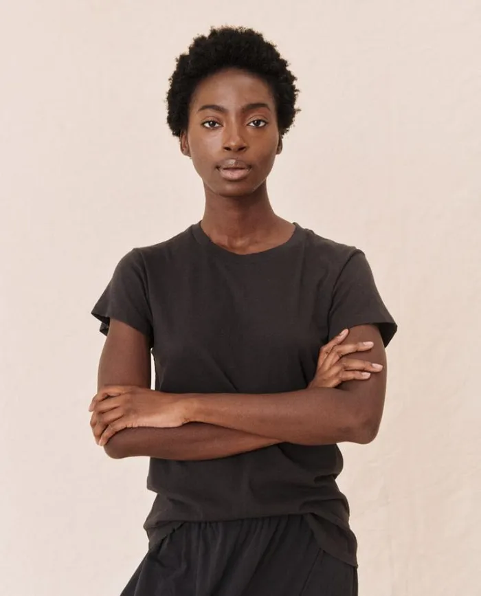 Tops Women039s The Great The Slim Tee Almost Black