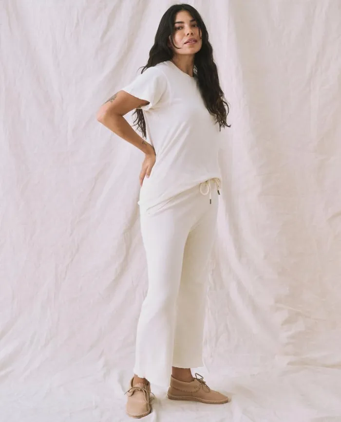 Tops Women039s The Great The Slim Tee Washed White