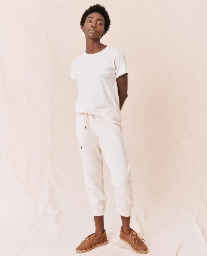 Tops Women039s The Great The Slim Tee Washed White