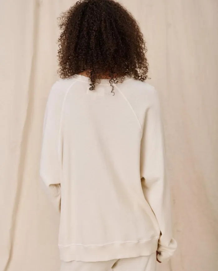 Tops Women039s The Great The Slouch Sweatshirt Washed White