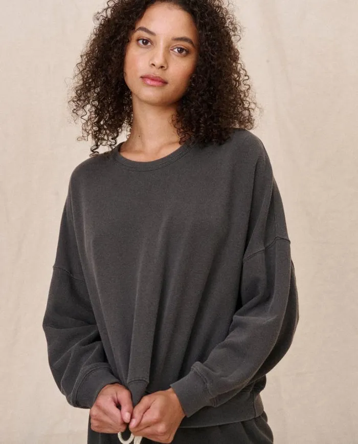 Tops Women039s The Great The Teammate Sweatshirt Washed Black
