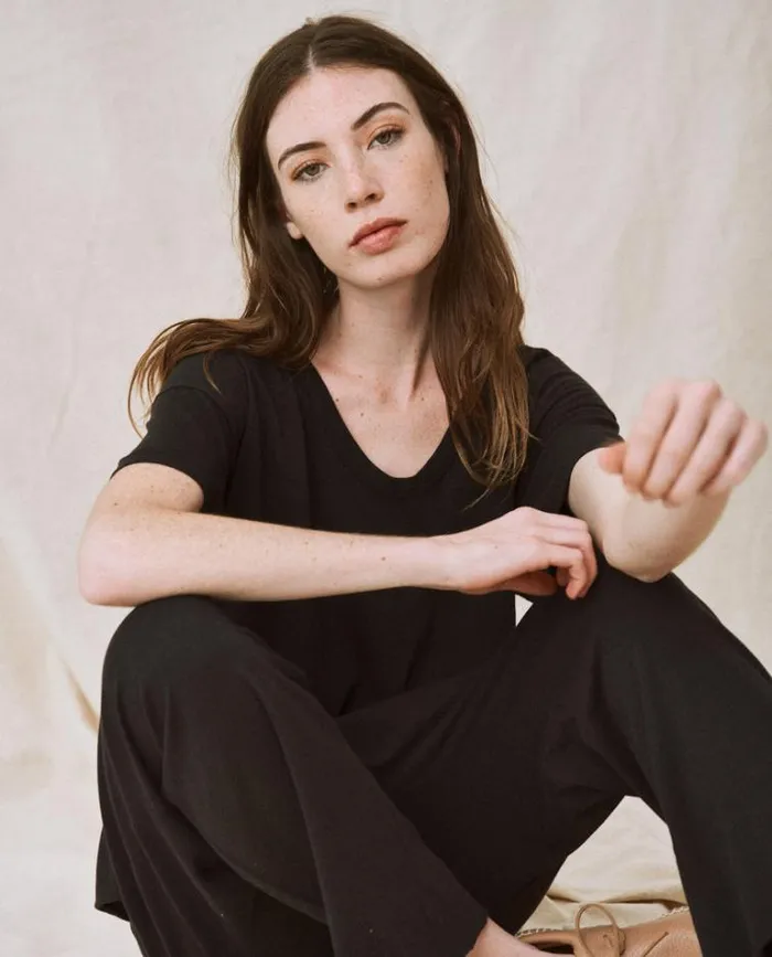 Tops Women039s The Great The UNeck Tee Almost Black