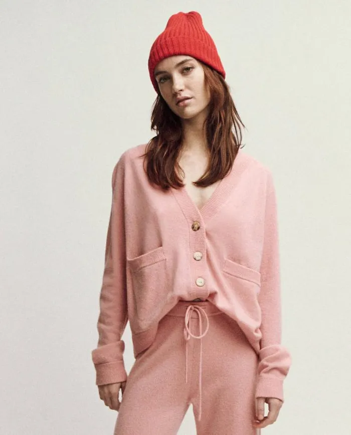 Tops Women039s The Great The Varsity Cardigan Sugared Rose