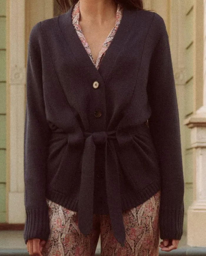 Tops Women039s The Great The Wayward Cardigan Navy