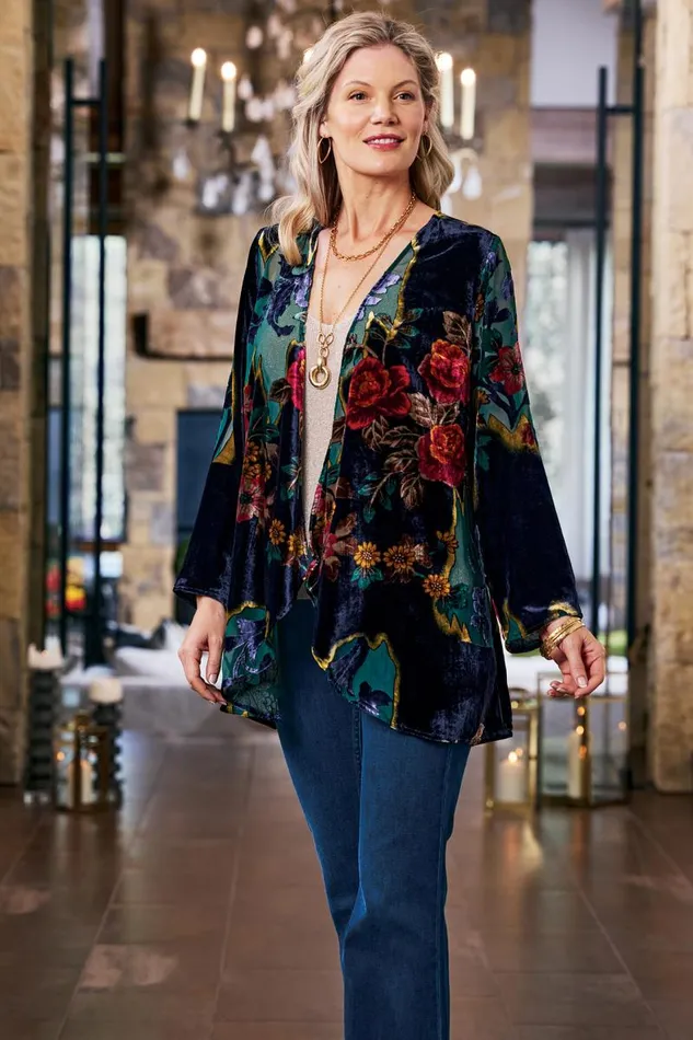 Women Aaliyah Floral Velvet Topper Secret Garden Burnout Soft Surroundings Toppers Women Aaliyah Floral Velvet Topper Secret Garden Burnout Soft Surroundings Toppers