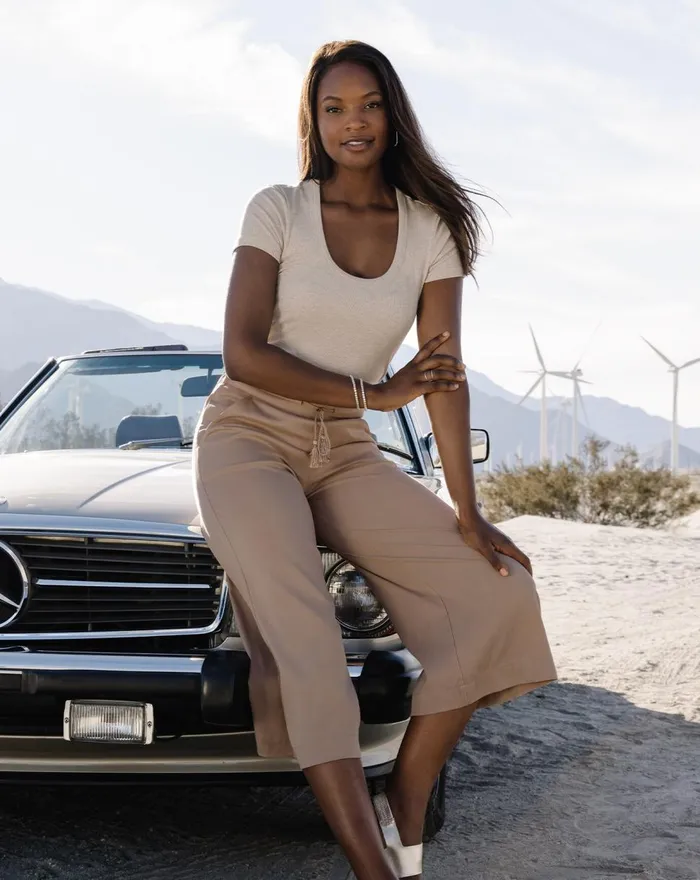 Women All Bottoms TravisMathew CAPRI TIE FRONT PANT Heather Natural
