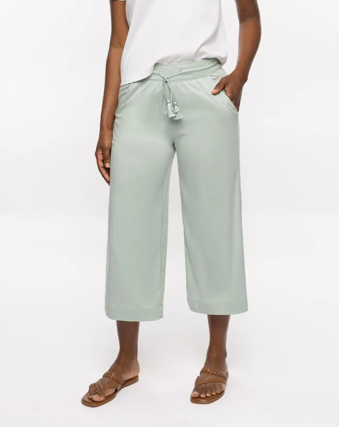 Women All Bottoms TravisMathew CAPRI TIE FRONT PANT Jade
