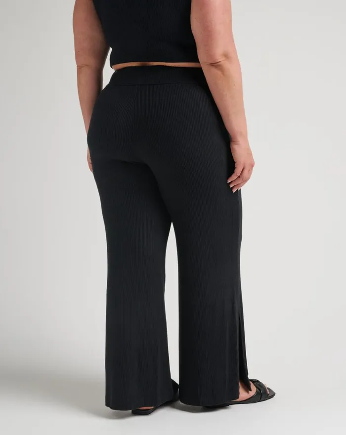 Women All Bottoms TravisMathew EVENING RETREAT WIDE RIB PANT Black