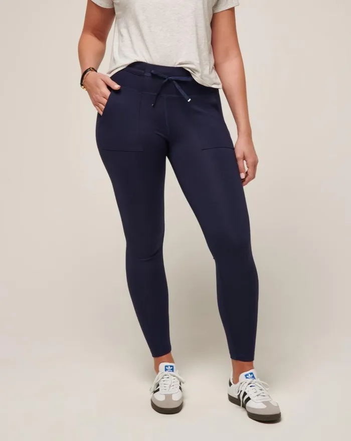 Women All Bottoms TravisMathew FRIDAY PONTE POCKET LEGGING Navy