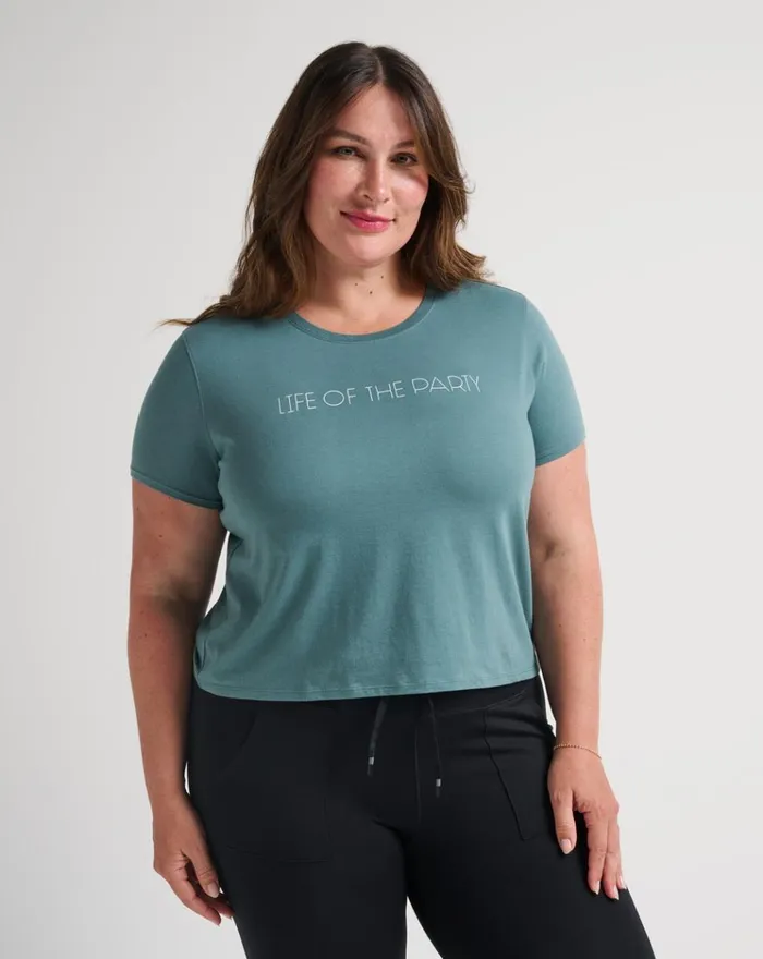 Women All Tops TravisMathew BUENOS AIRES GRAPHIC TEE North Atlantic