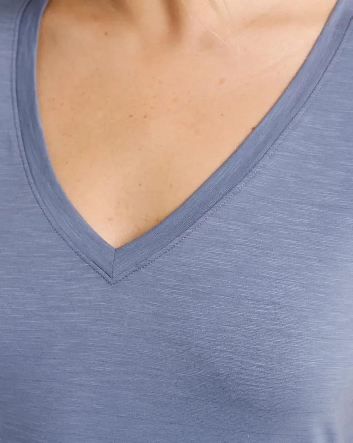 Women All Tops TravisMathew DAY OR NIGHT VNECK TEE Folkstone