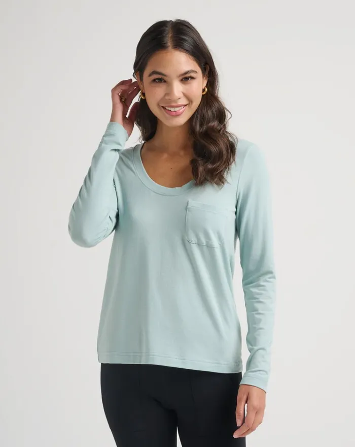 Women All Tops TravisMathew FISHER ISLAND TOP Mist