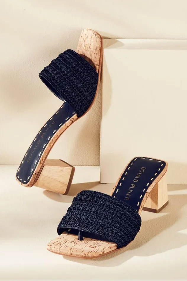 Women Donald Pliner Nayla Crochet Slide Coral Soft Surroundings Shoes