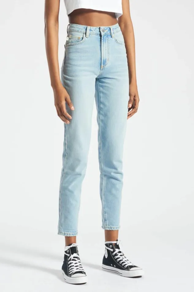 Women Fiorucci Angels Tara Tapered Jeans Blue Light Vintage Women Fiorucci Angels Tara Tapered Jeans Blue Light Vintage