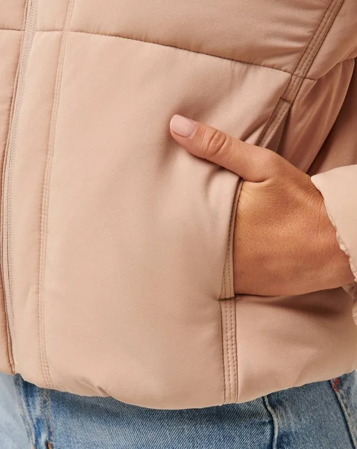 Women Jackets TravisMathew MONT BLANC PUFFER Natural