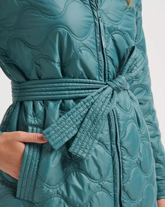 Women Jackets TravisMathew SALTWATER SPRAY QUILTED JACKET North Atlantic