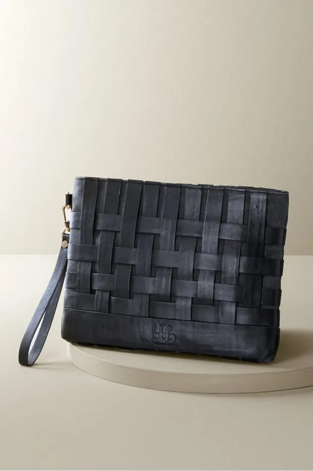Women Leather Strap In Clutch Black Soft Surroundings Handbags