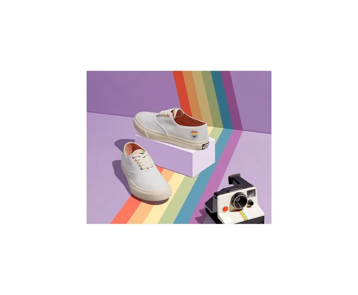 WomenMen Unisex Pride Cloud CVO Sneaker Blue Sperry Sneakers