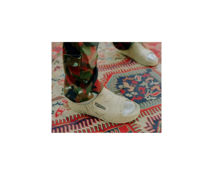 WomenMen Unisex Sperry X Pleasures Fence Float Slide Cream Sperry Sandals