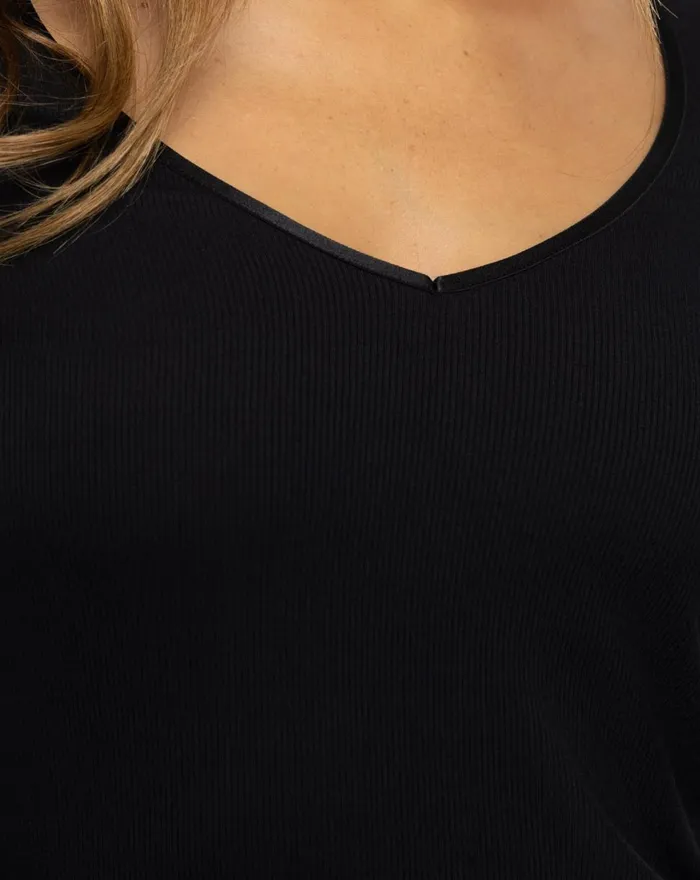 Women Shirts and Tops TravisMathew FAVORITE DAY LONG SLEEVE VNECK TOP Black