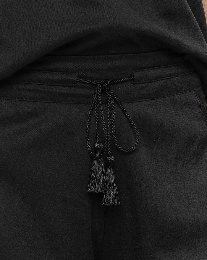 Women Shorts TravisMathew OUT TO SEA SHORT Black
