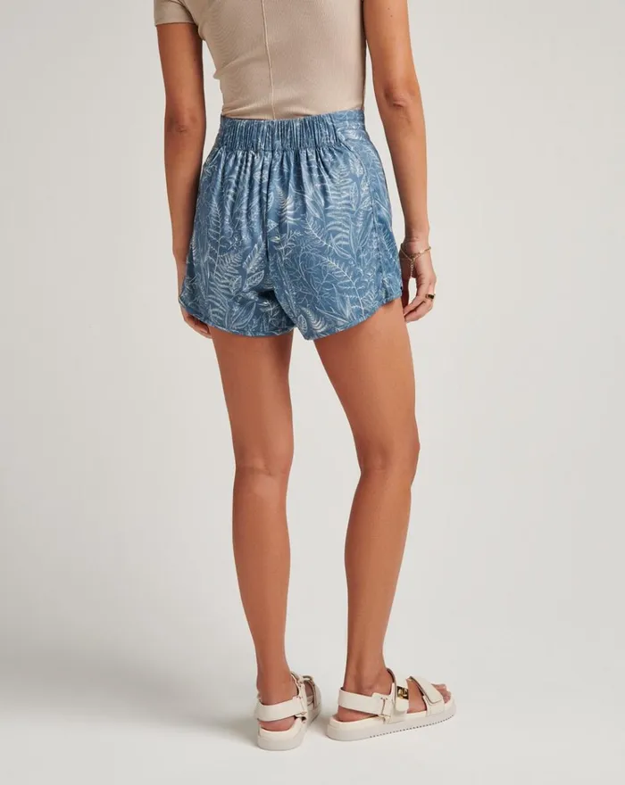Women Shorts TravisMathew OUT TO SEA SHORT Oceanview