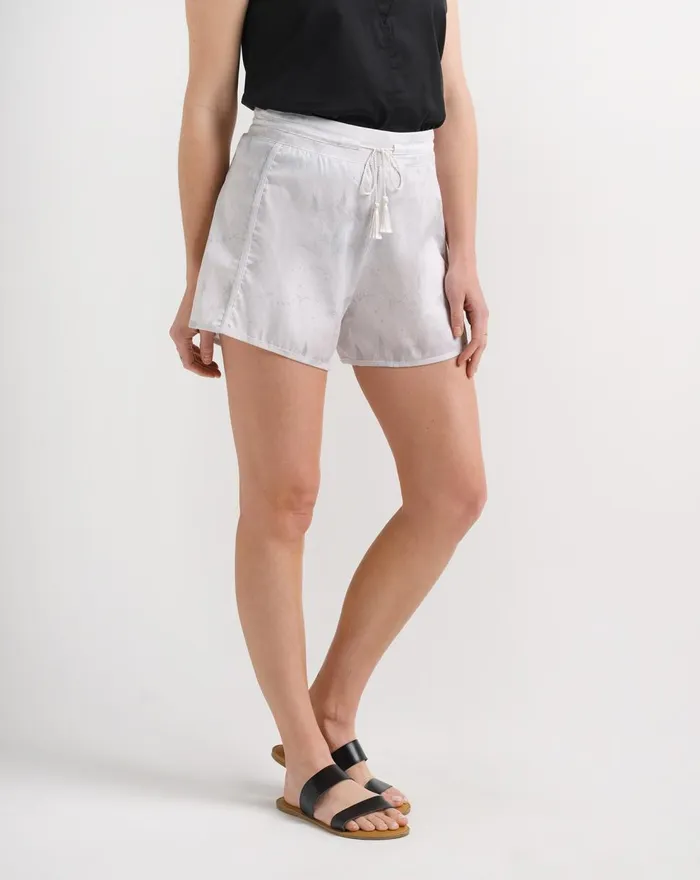 Women Shorts TravisMathew OUT TO SEA SHORT White