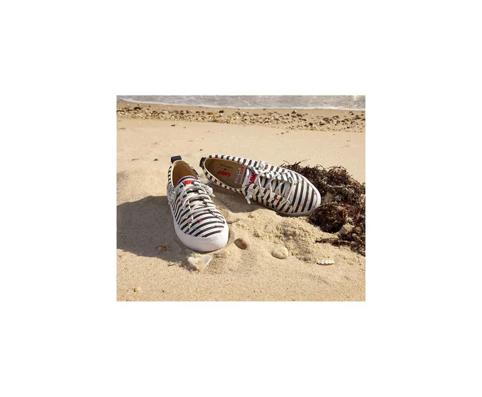 Women Sperry X JAWS Crest Vibe Stripe Sneaker Blue Sperry Sneakers Women Sperry X JAWS Crest Vibe Stripe Sneaker Blue Sperry Sneakers