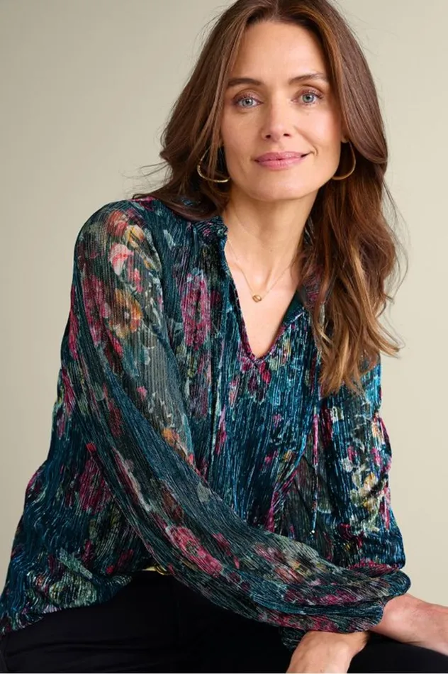 Women Yvonne Shimmer Top Evalynn Garden Soft Surroundings Tops Women Yvonne Shimmer Top Evalynn Garden Soft Surroundings Tops